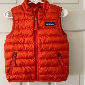Patagonia 12-18m orange puffer vest